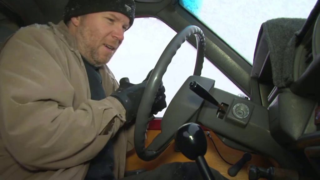 How to Drive in the Snow – AAA Driver Training Store